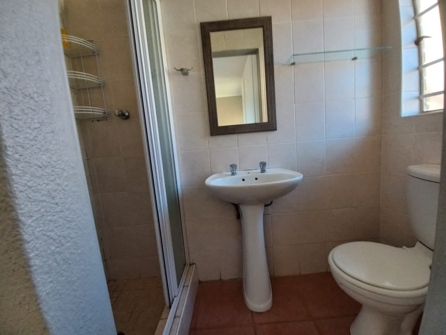 2 Bedroom Property for Sale in Safari Gardens North West
